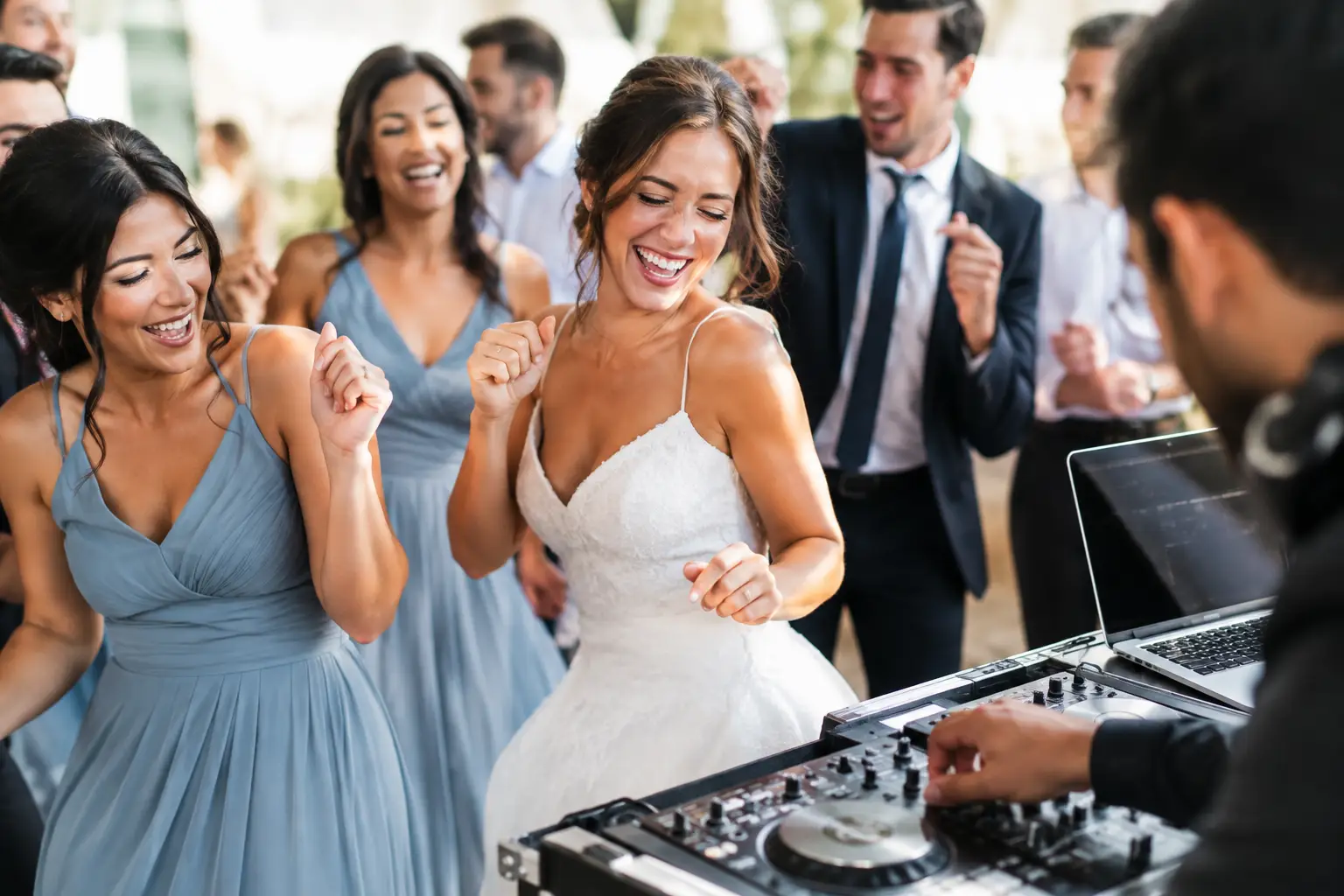How to Manage Song Requests at Your Wedding